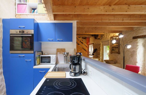 Plovan Casa | Estupenda casa de vacaciones para 6 personas con WIFI, TV y terraza