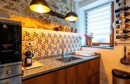 Ville San Pietro Casa | Preciosa casa de vacaciones para 6 personas con WIFI, A/C, mascotas permitida y vista panorámica