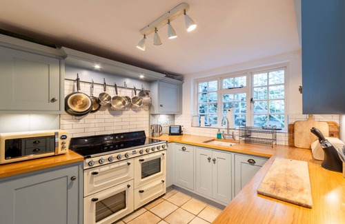 Portloe Casa | Maravillosa casa de vacaciones para 6 personas con WIFI, TV, patio y mascotas permitida