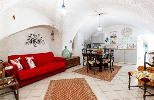 Castellaro Casa | Preciosa casa de vacaciones para 6 personas con WIFI, TV y terraza