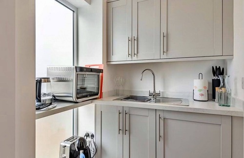 Thurlby Casa | Maravillosa casa de vacaciones para 2 personas con WIFI, terraza y mascotas permitida