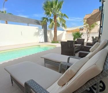 Aguadulce Villa | Stunning Villa in Aguadulce, Almería Private Pool 400 sqm area 800m Beach