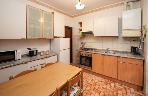 Laveno Casa | Estupenda casa de vacaciones para 5 personas con WIFI, TV, terraza y mascotas permitida