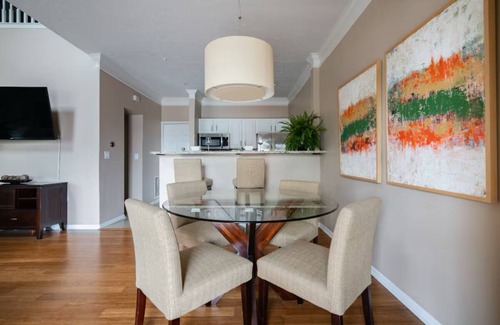 Dublin Casa | Stylish 1-bedroom Townhome with Washer-Dryer / Parking / 30-day+ / Gym / Pool