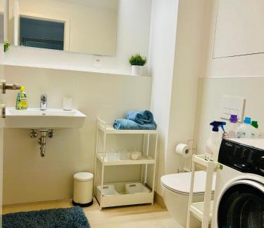 Nivy Apartamento | Stylish 19th-Floor Klingerka Apartment with Stunning Castle Views & Free Parking