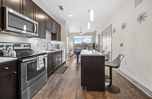 Frisco Apartamento | Stylish 1BR Apt in Frisco with Fitness room, Pool & Free parking