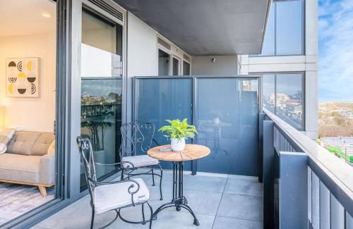 Heidelberg Heights Apartamento | Stylish 1BR Apt in Ivanhoe with Free Parking