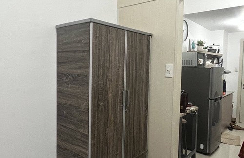 Las Pinas Apartamento | Stylish 1BR Condo SM Southmall w/ 100mbps wifi Netflix Disney +