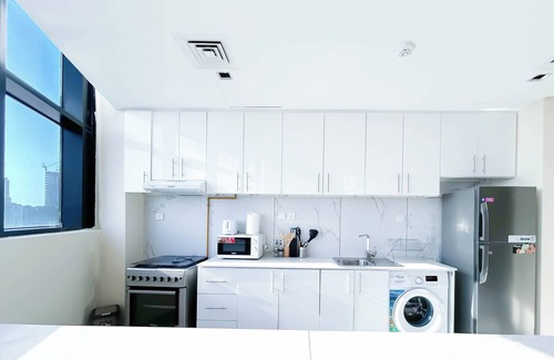Jumeirah Village Apartamento | Stylish 1BR With Balcony City Views O2 Tower, JVC