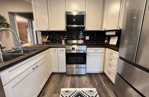 Rolla Casa | Stylish 2Bdrm Bungalow | Walkable + Well Equipped