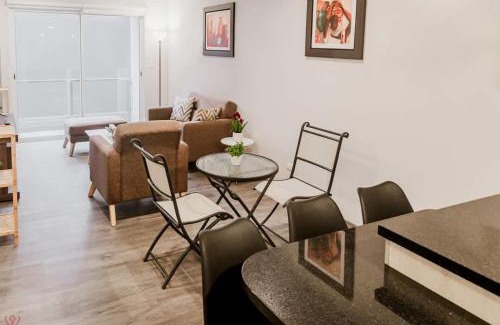 San Eugenio Apartamento | Stylish 2BR Apartment Balcony View