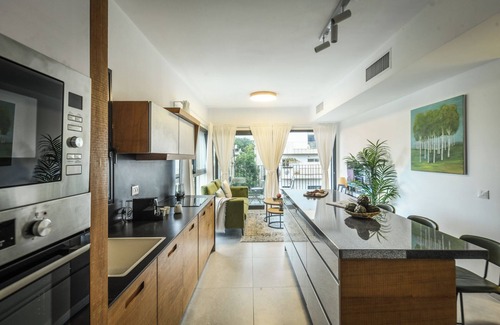 Old North Apartamento | Stylish 2BR Apt with Balcony and View