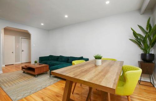 Cote-Des-Neiges—Notre-Dame-De-Grace Apartamento | Stylish 2BR in Montreal