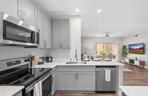 McDowell Mountain Apartments Apartamento | Stylish2BR Gym Pool Parkng near Mayo Clnc Westwrld