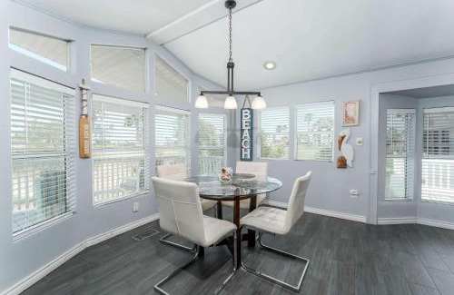 Port Isabel Casa | Stylish 2BR Waterfront Home w Pool & Resort Access