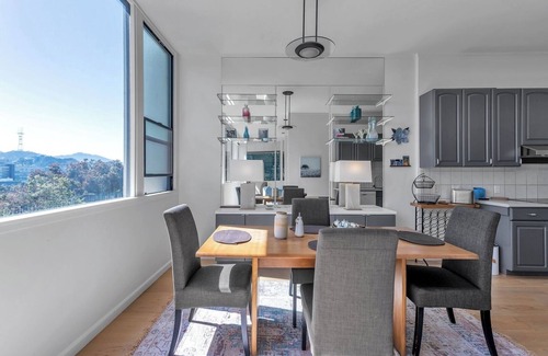 Cathedral Hill Condominio | Stylish 3-BR Condo near Japantown + Garage Parking