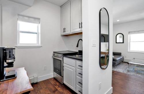 Stamford Apartamento | Stylish 3BR,2BA Retreat in the Heart of Stamford