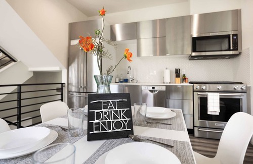 Yesler Terrace Casa | Stylish 3BR Home Near Swedish Hospital & Downtown