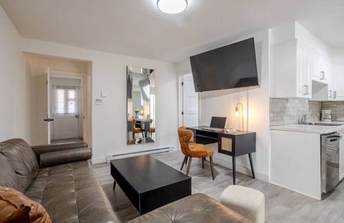 Sainte-Marie Apartamento | Stylish 3BR in the heart of Downtown Montreal