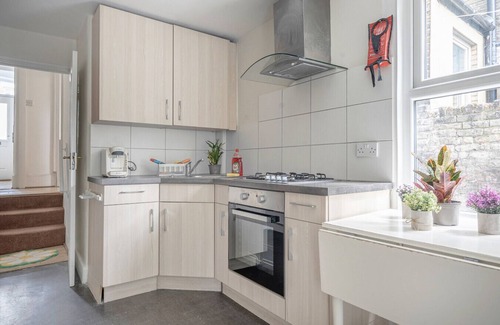 Ferndale Casa | Stylish 4-Bed Brixton Home