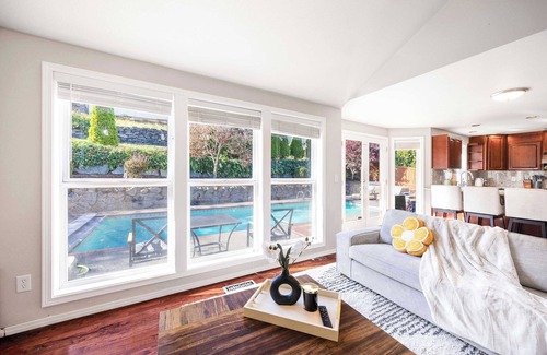 Waller Casa | Stylish 4BR retreat with pool & year-round hot tub!