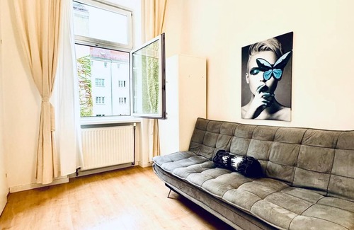 Rudolfsheim-Funfhaus Apartamento | Stylish 5BR 7min to Westbahnhof