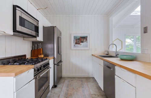 Culloden Shores Casa | Con estilo y elegante casa con piscina Montauk + patio trasero Oasis