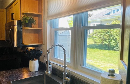 Clayton Casa | Stylish and Comfortable Downtown Historical Home Two Blocks From the River