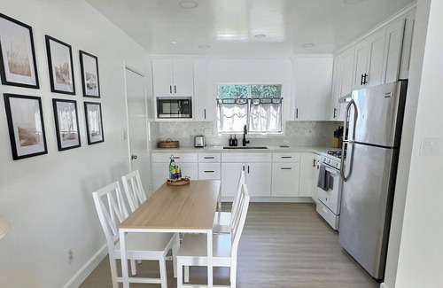 San Gabriel Casa | Stylish and cozy 3B/3B Home in the Heart of San Gabriel!!