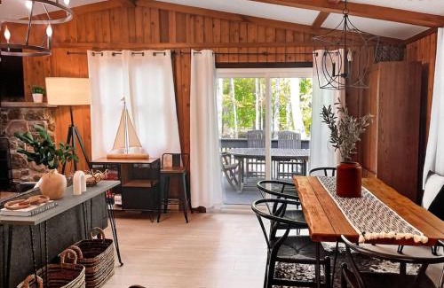 Gouldsboro Casa | Stylish and Cozy Cabin, Walking Distance to Big Bass Lake