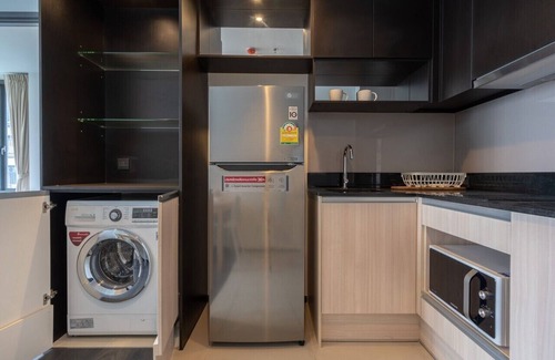 Asoke Condominio | Elegante y moderno 1 BR - 3 minutos a pie de MRT Sukhumvit y BTS Asoke