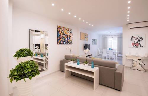 Minori Apartamento | Stylish Apartment Close to beach - Al Corso 8 by AMALFIVACATION.IT
