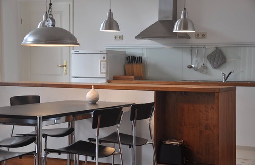 Berge Otro | Stylish apartment in a manor house - rural hideaway in the countryside