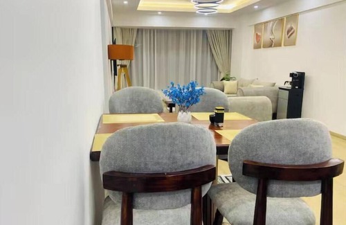 Nguluni Apartamento | Stylish Apartment with a pool