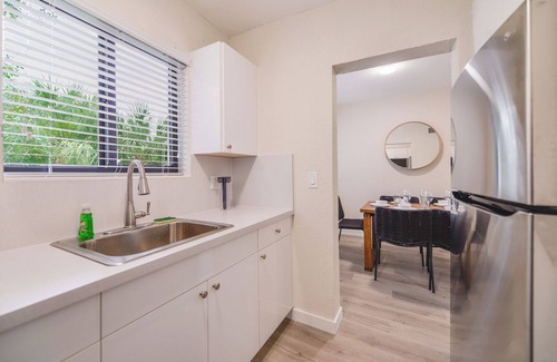 East Little Havana Apartamento | Stylish Apartments on Iconic Calle Ocho