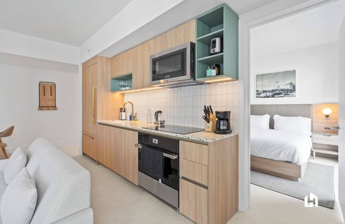 Downtown Miami Apartamento | Stylish Apartments with Partial Ocean Views in Downtown