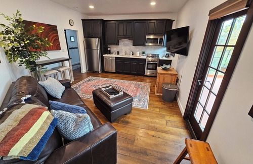 East Canyon Cabaña | Stylish Casita In Escondido