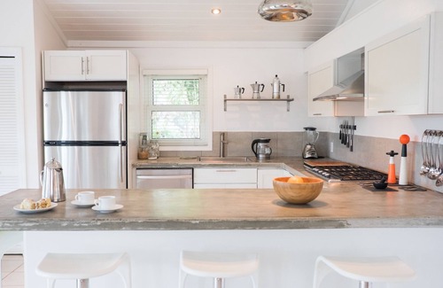 Governor's Harbour Cabaña | ❊Stylish & Chic 1 Bedroom Private Hillside Villa❊