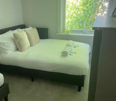 Long Eaton Apartamento | Stylish City Unit 4Bd Nottingham