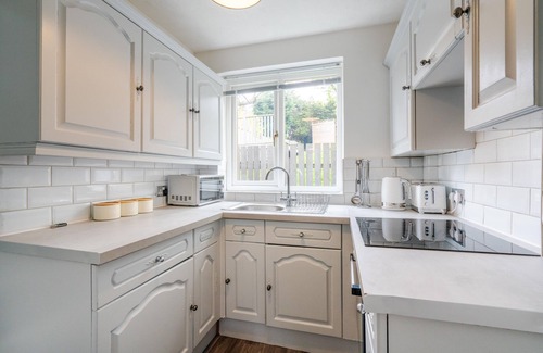 Sheffield City Centre Casa | Stylish & Comfortable 3BR Spacious Home w/ Parking