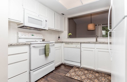 Charlotte Condominio | Condo estilo cerca de Southpark y Ballantyne