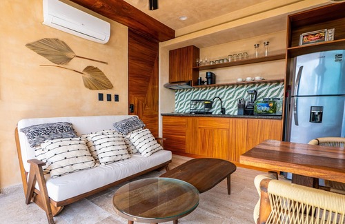 Tulsayab Condominio | Stylish condo with pool, breezy balcony & full kitchen near cenotes