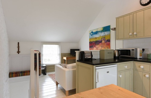 Gunwalloe Cabaña | Elegante cabaña contemporánea para dos personas cerca del mar, playas y pub del pueblo.