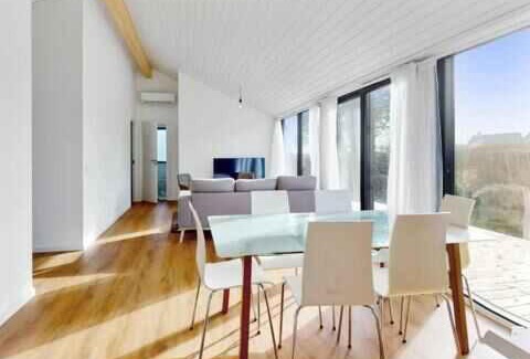 Rodvig Stevns Casa | Stylish Cottage Near Beach, Cliffs & Harbour