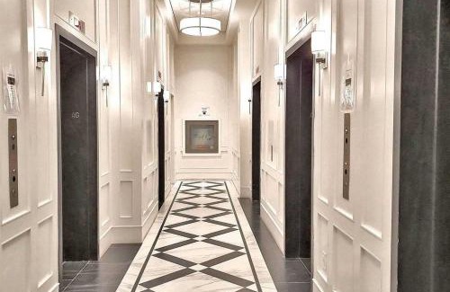 Bay Cloverhill Apartamento | Stylish Downtown Toronto Residential Hotel