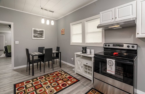 Marion Casa | Stylish Extended-Stay Home in Peaceful Midtown