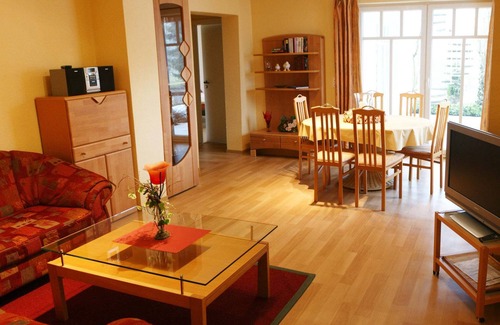 Madfeld Apartamento | Elegante apartamento en Madfeld con terraza privada