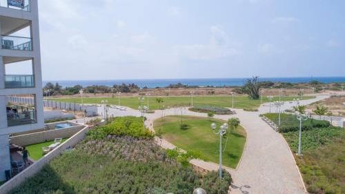 Nahariya Apartamento | Stylish Garden Apartment Close to Akhziv Beach by Sea N' Rent