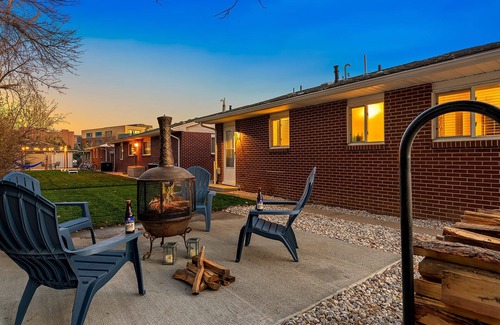 University Acres Condominio | Stylish Getaway W/ Designer Touches - Free Bikes