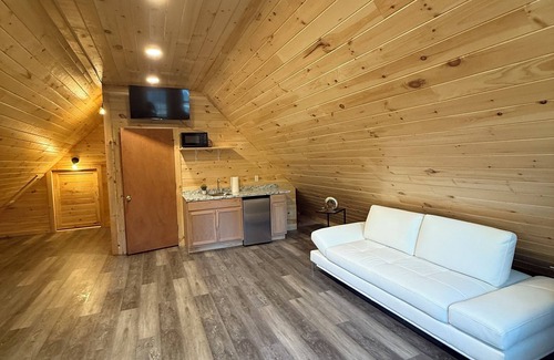 Sangerville Apartamento | Stylish Guest Loft – Cozy & Quiet Stay in charming Sangerville